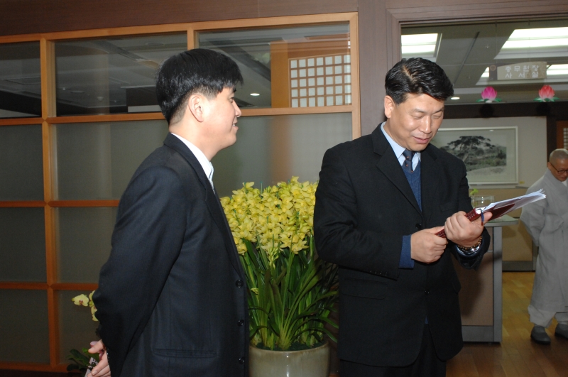 2010.01.05_유인촌 문체부 장관, 고건 사회통합위원회 위원장 예방 (8)